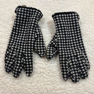 Black and White Gloves | Checked | One Size Fits All | Furry Inside.